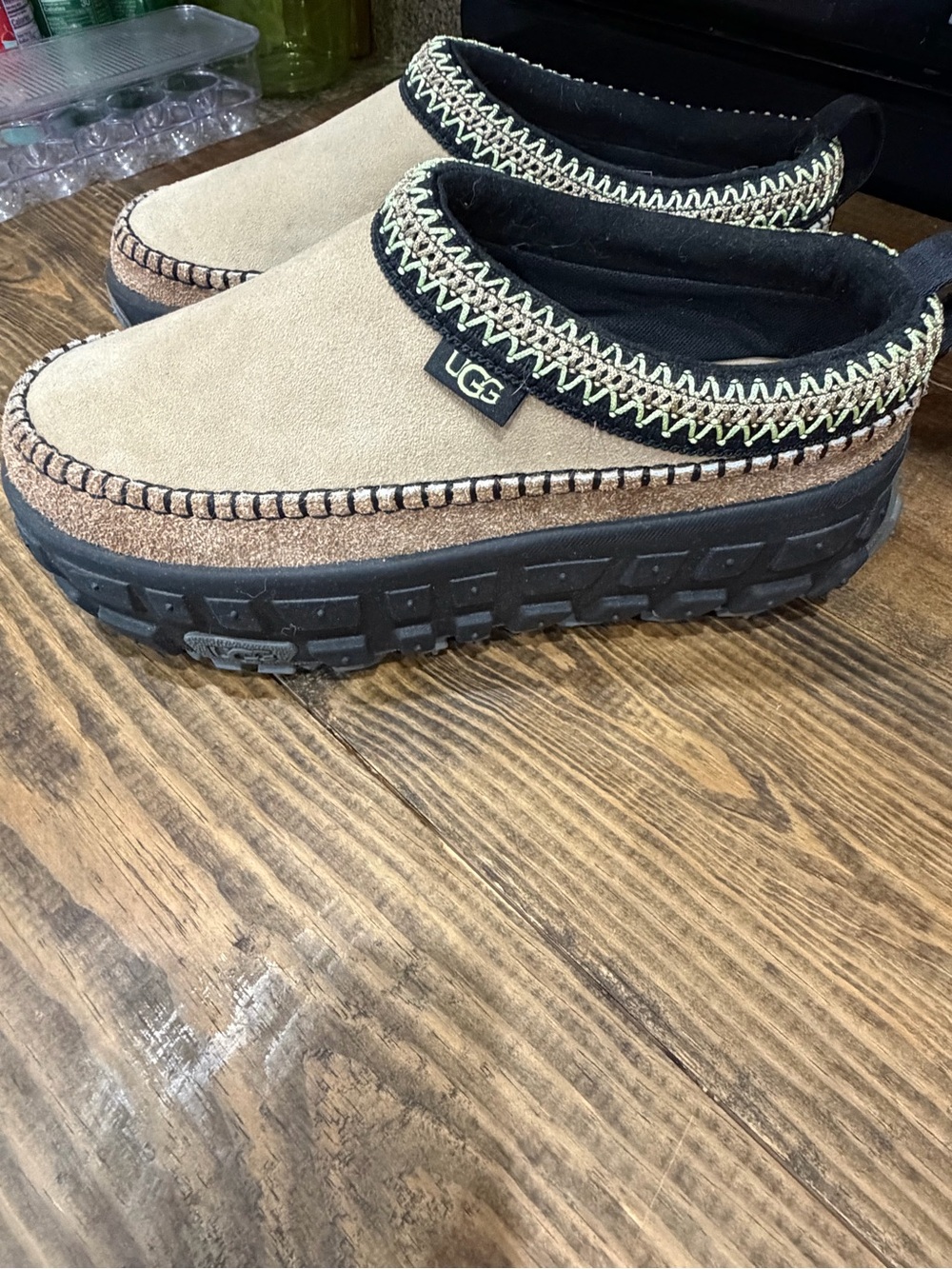 UGG Men’s Beige/Tan Suede Slip-On Venture Daze shoe with Black Trim